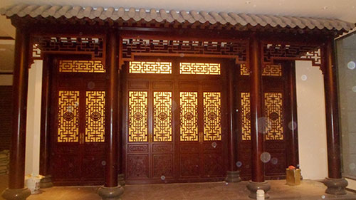 金门喜迎门中式木作为大家介绍传统中式门窗的种类